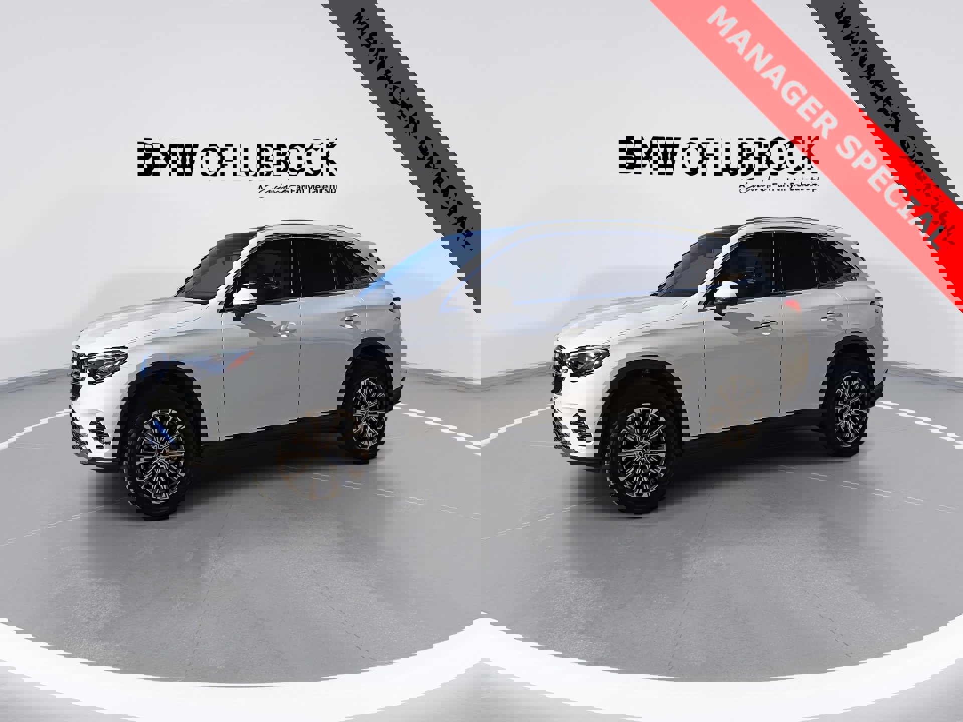 Used 2025 Mercedes-Benz GLC 300 4MATIC image 5