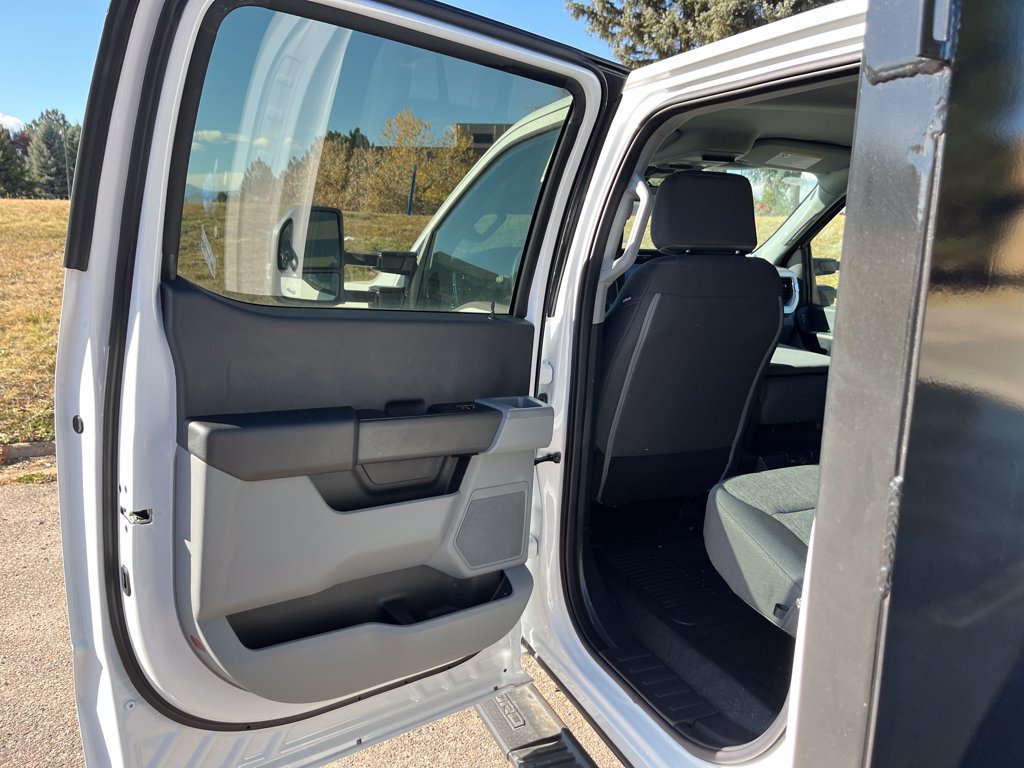 New 2025 Ford F350 XL w/ XL Chrome Package AWD/4WD image 12