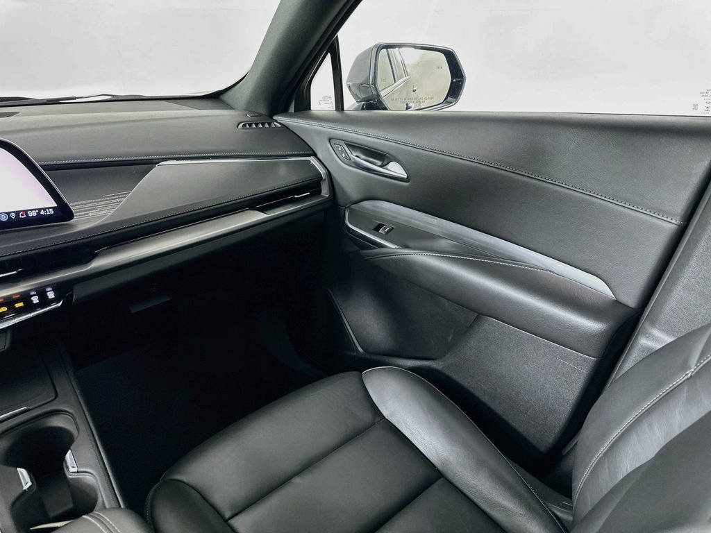 Used 2024 Cadillac XT4 Premium Luxury FWD image 26