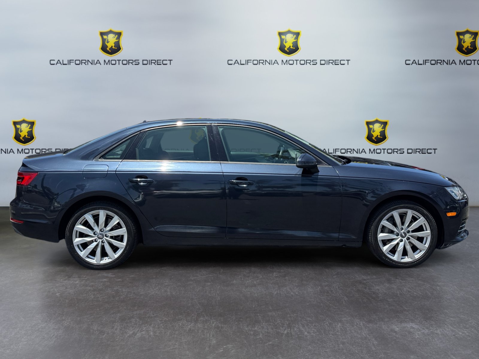 Used 2017 Audi A4 2.0T Premium FWD image 6