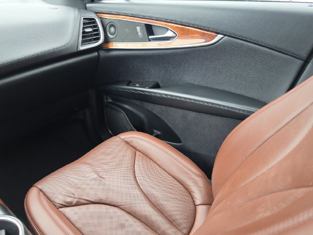 Used 2019 Lincoln Nautilus Reserve FWD image 26