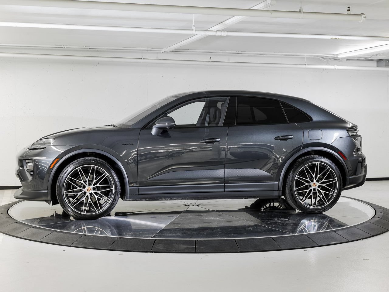 New 2026 Porsche Macan Electric RWD image 11