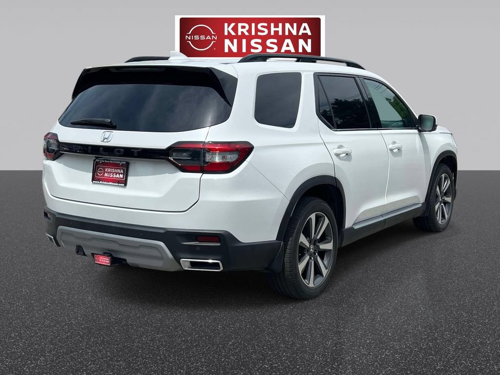 Used 2023 Honda Pilot Elite image 6