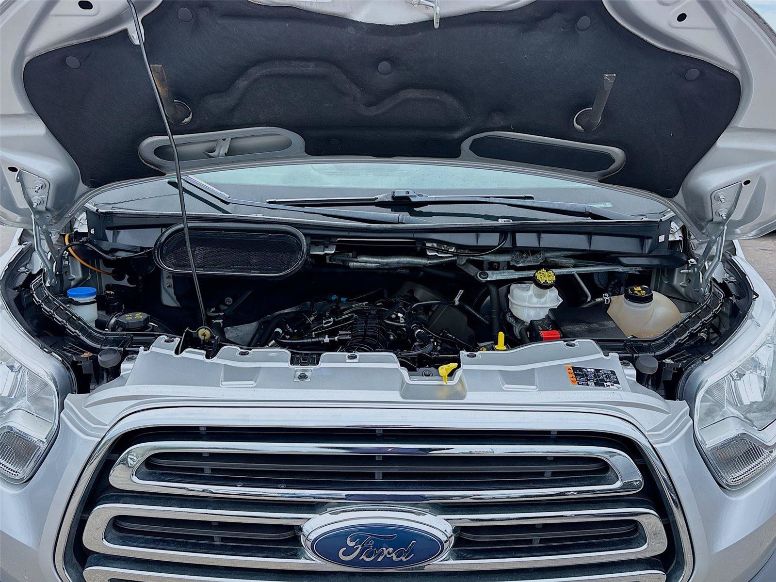 Used 2018 Ford Transit 350 XLT RWD image 28