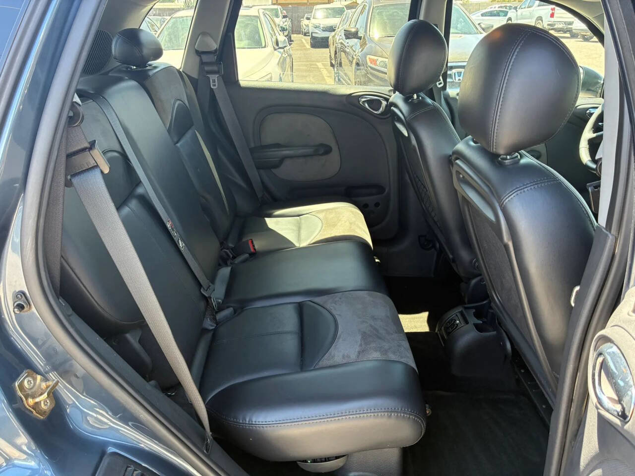 Used 2003 Chrysler PT Cruiser Limited FWD image 21
