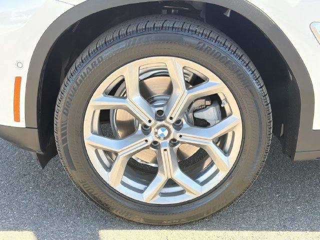 Certified 2024 BMW X3 sDrive30i w/ Premium Package RWD image 11