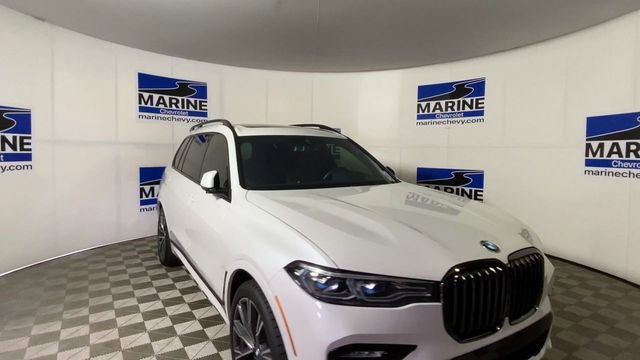 Used 2022 BMW X7 M50i w/ Dynamic Handling Package image 4