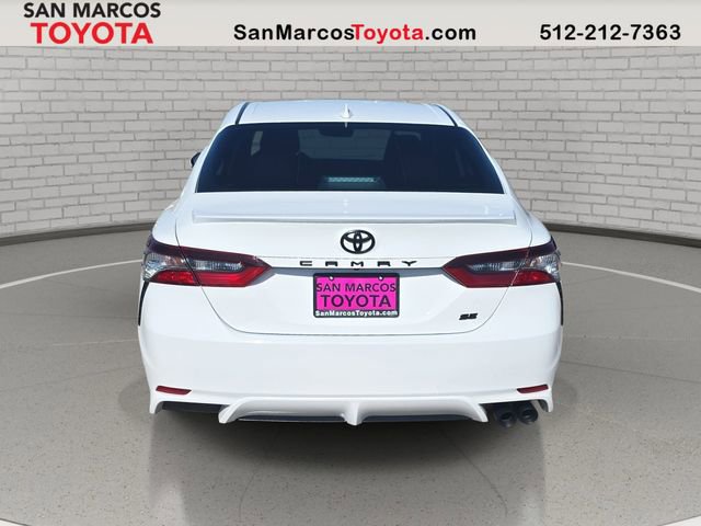 Used 2024 Toyota Camry SE image 6