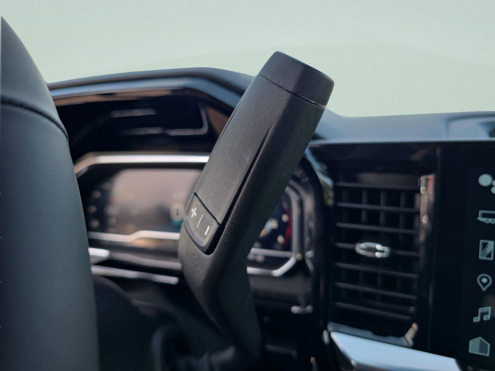 New 2025 Chevrolet Silverado 2500 LT w/ Convenience Package image 31