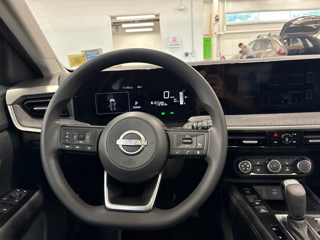 Used 2025 Nissan Kicks SV w/ SV Premium Package AWD/4WD image 8