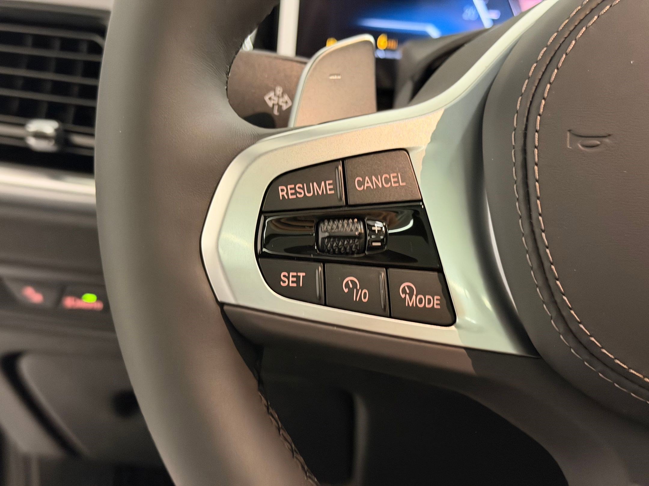 New 2026 BMW X6 xDrive40i w/ Premium Package image 18