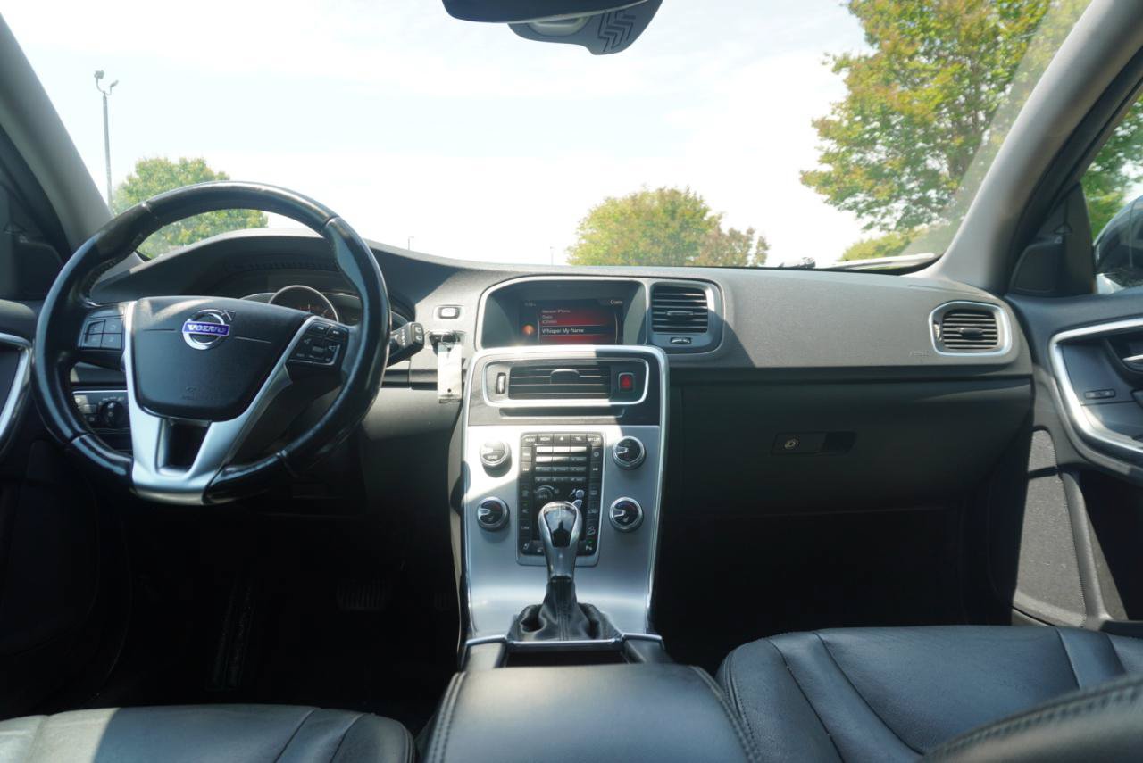 Used 2018 Volvo V60 T5 Cross Country w/ Convenience Package AWD/4WD image 26