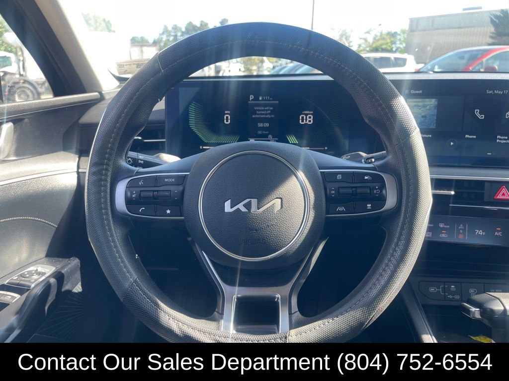 Used 2025 Kia K5 LXS image 16