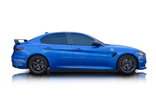 Used 2020 Alfa Romeo Giulia Quadrifoglio w/ Nero Edizione image 2