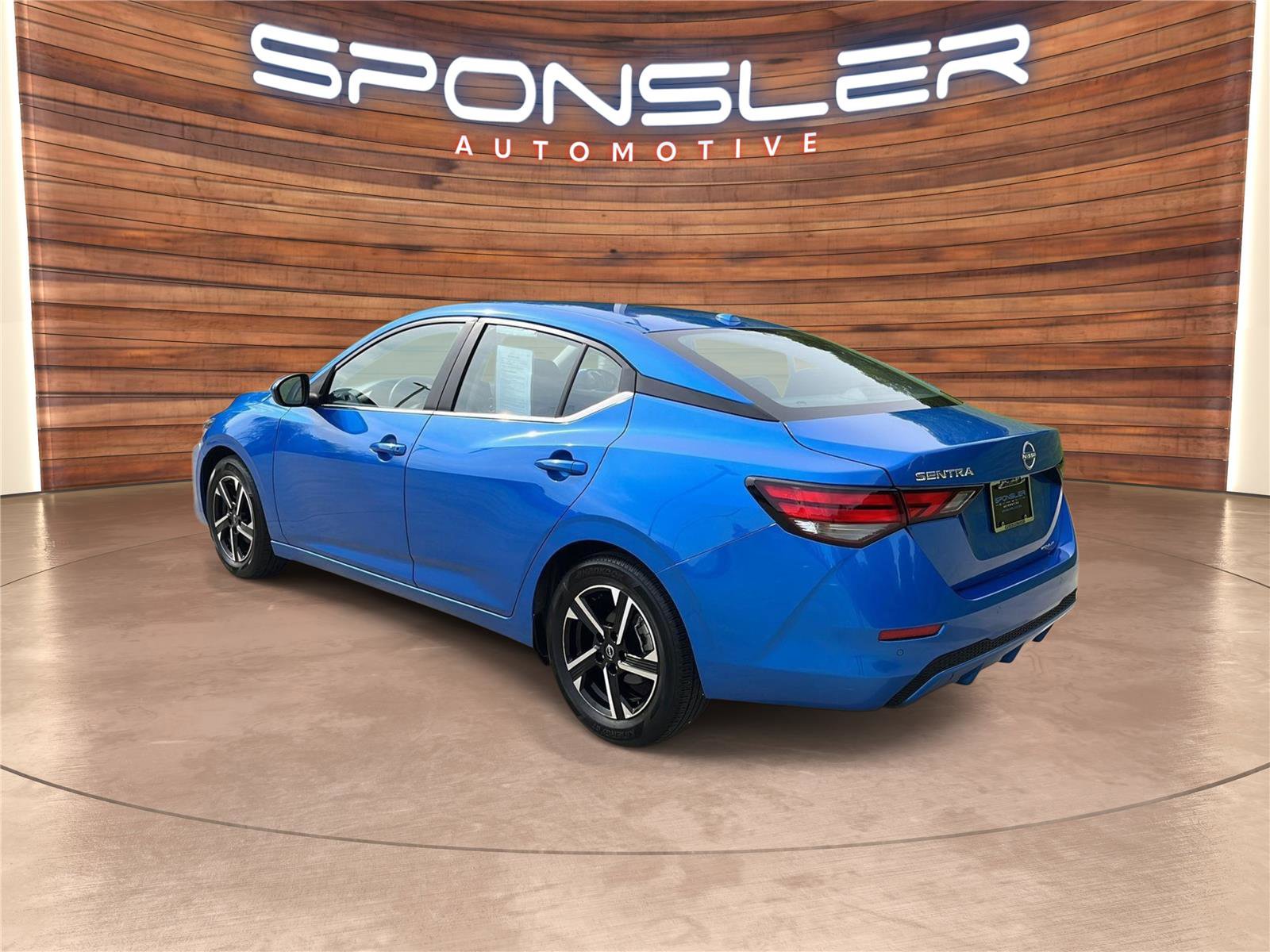Used 2025 Nissan Sentra SV FWD image 3