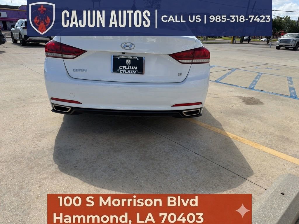 Used 2016 Hyundai Genesis 3.8 w/ Option Group 02 RWD image 5