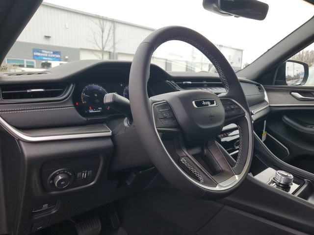 New 2026 Jeep Grand Cherokee L Limited image 22