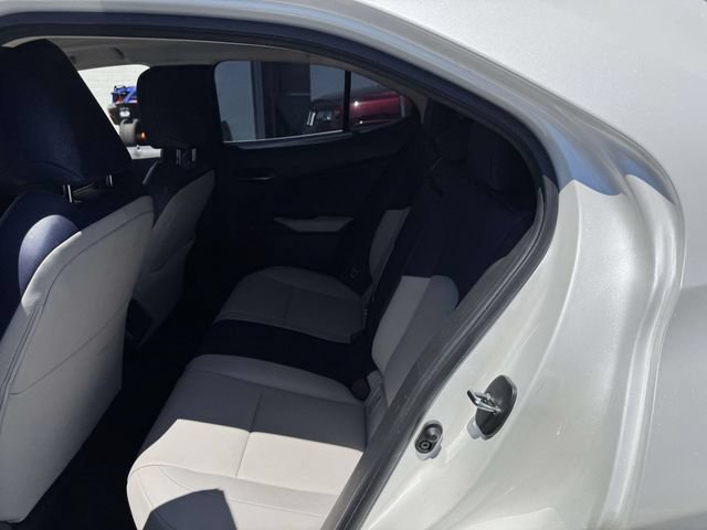 Used 2020 Lexus UX 250h w/ Premium Package AWD/4WD image 17