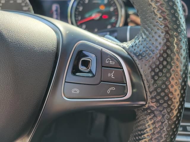 Used 2018 Mercedes-Benz E 400 4MATIC Sedan image 23