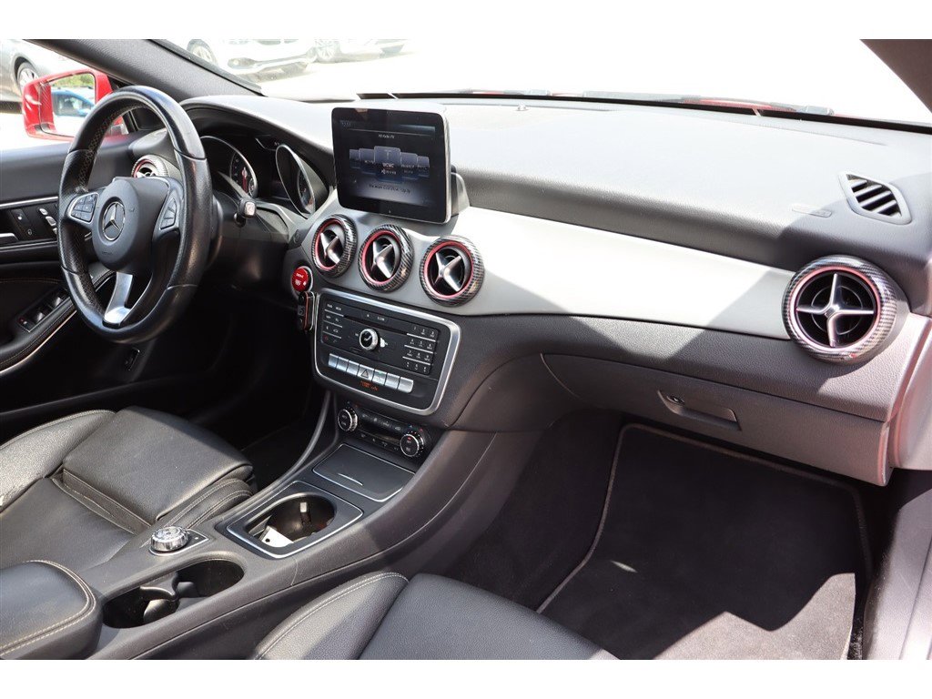 Used 2017 Mercedes-Benz CLA 250 4MATIC image 26