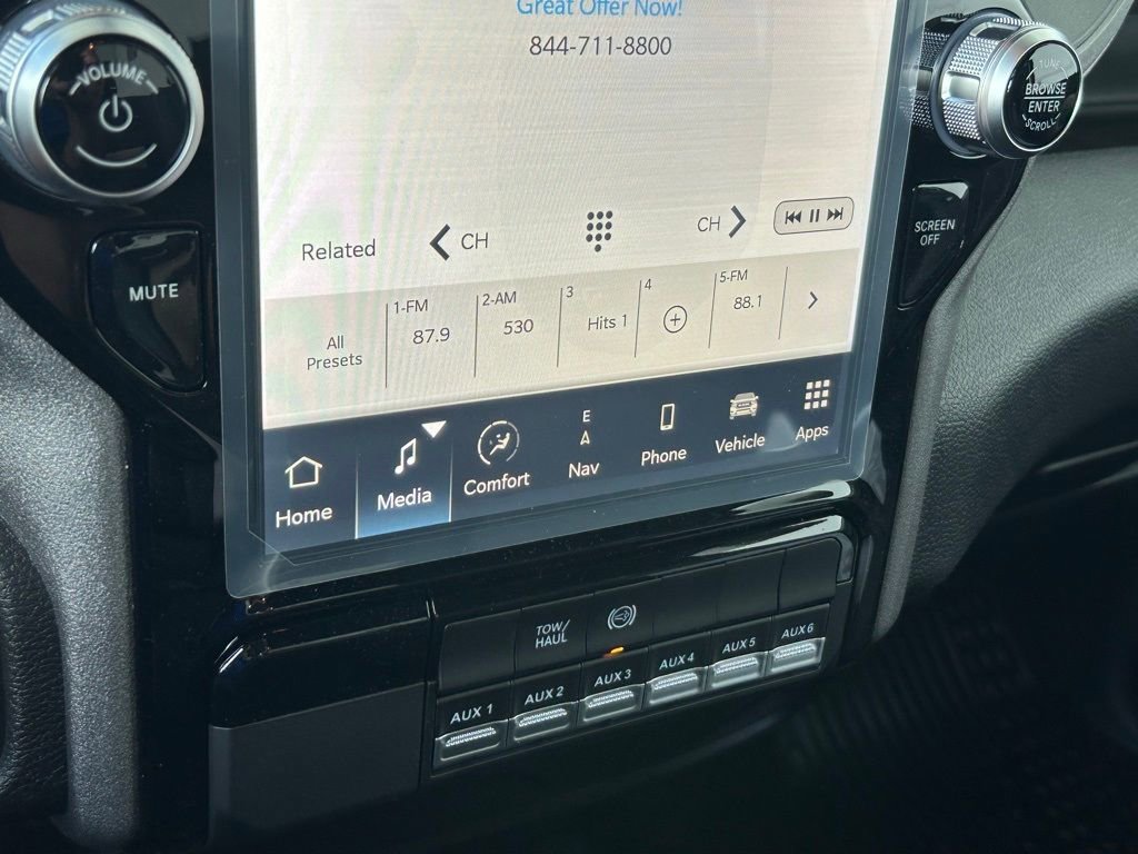 New 2024 RAM 3500 Tradesman image 32