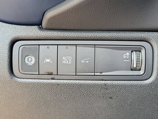 Certified 2025 Chevrolet Equinox EV LT w/ Convenience Package FWD image 26