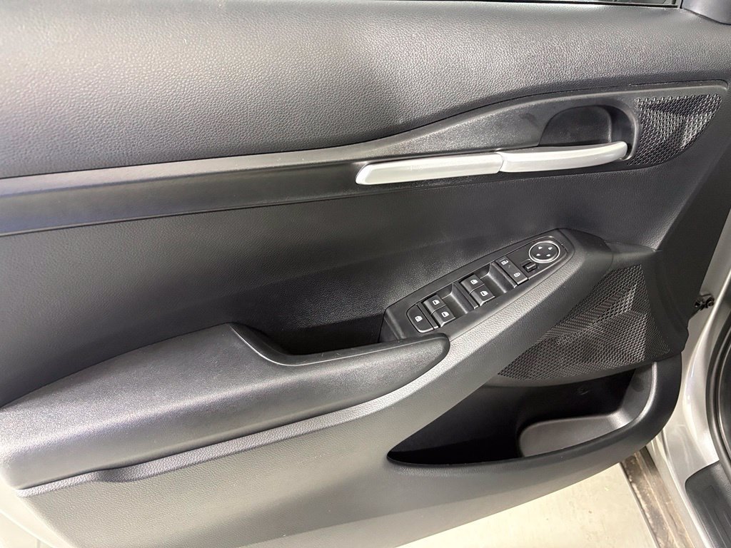 New 2026 Kia Seltos LX FWD image 12