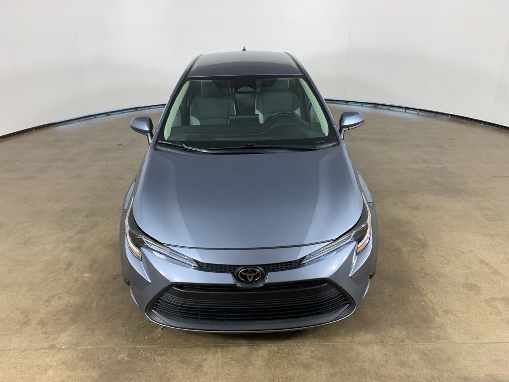 Used 2024 Toyota Corolla LE FWD image 4
