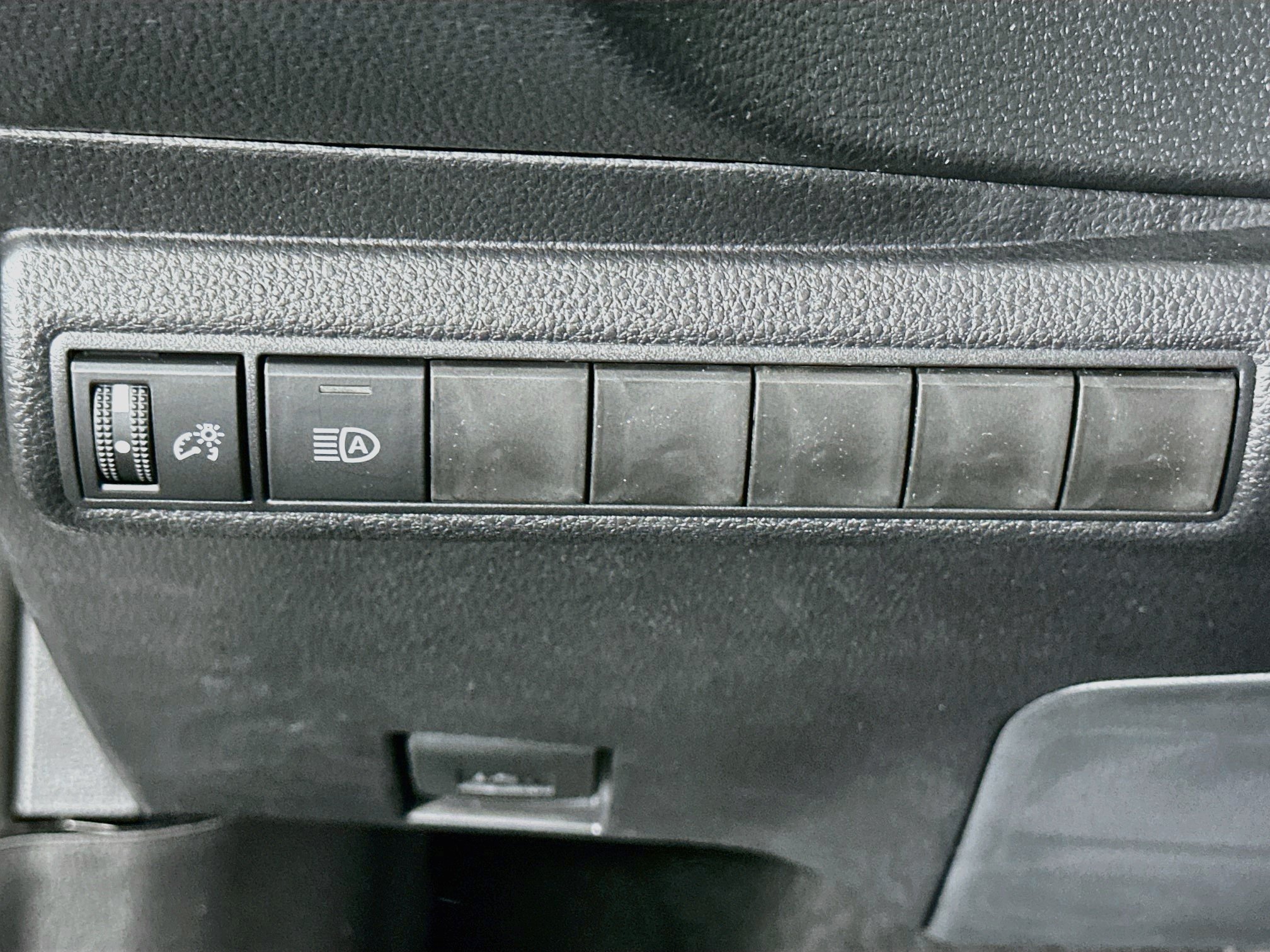 Used 2026 Toyota Corolla LE FWD image 17