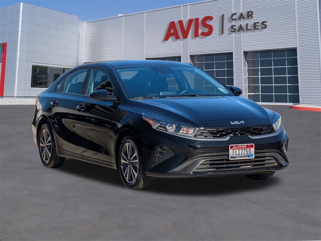 Used 2024 Kia Forte LXS image 3