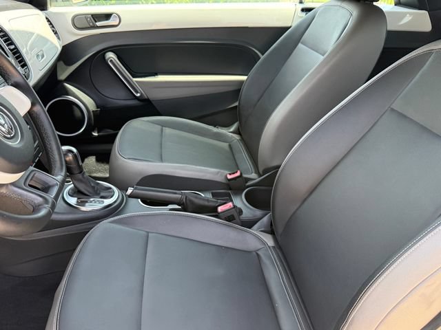 Used 2013 Volkswagen Beetle 2.5 FWD image 9