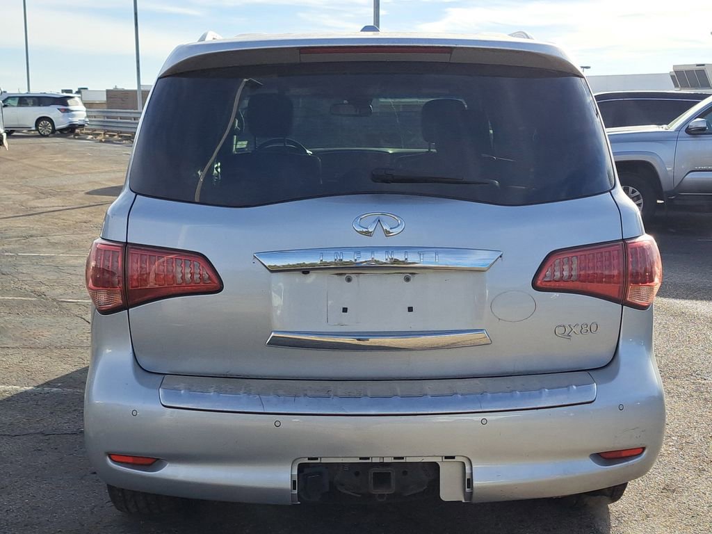 Used 2017 INFINITI QX80 4WD w/ Driver Assistance Package image 4