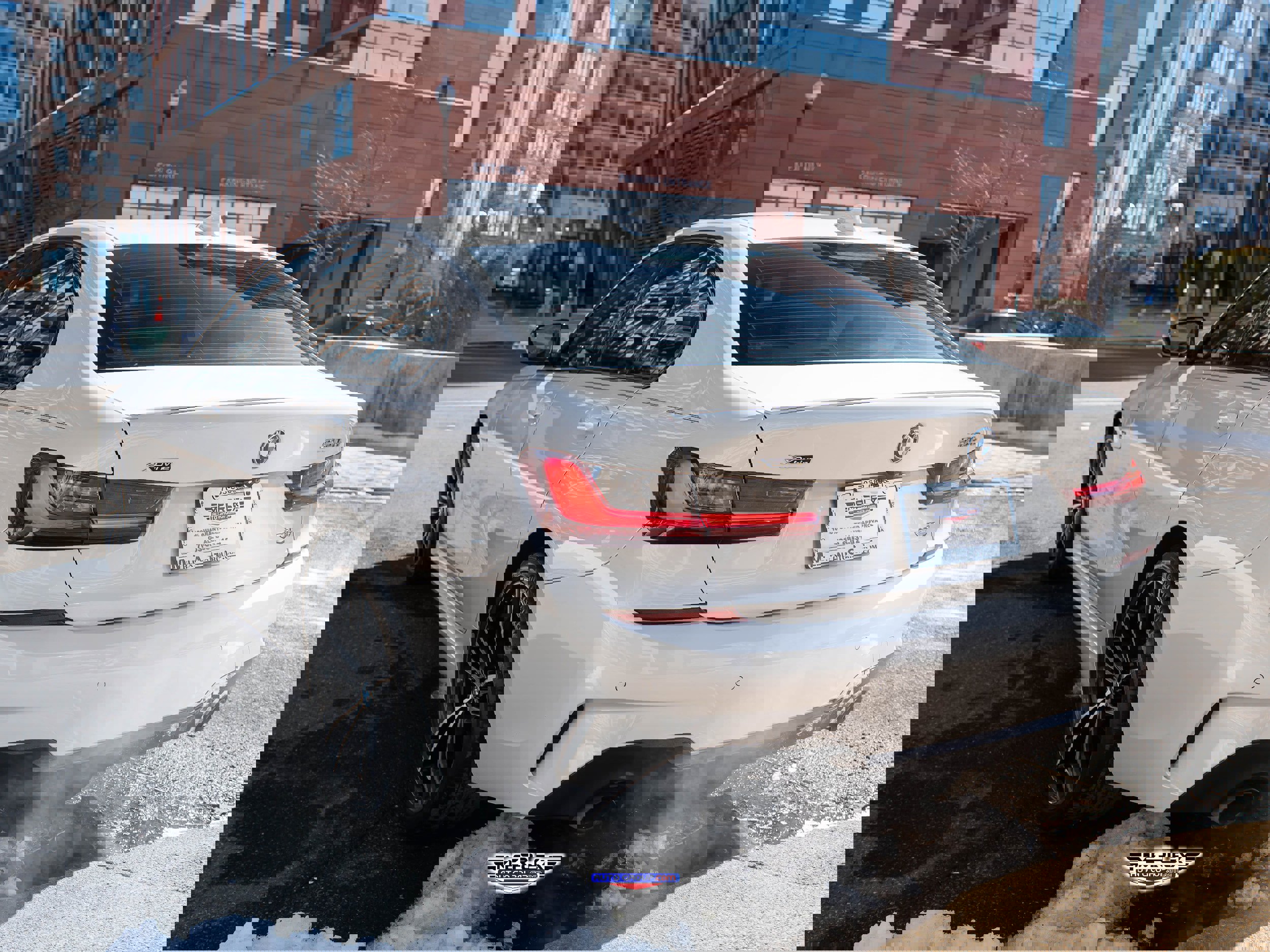 Used 2022 BMW 330e xDrive w/ M Sport Package image 5