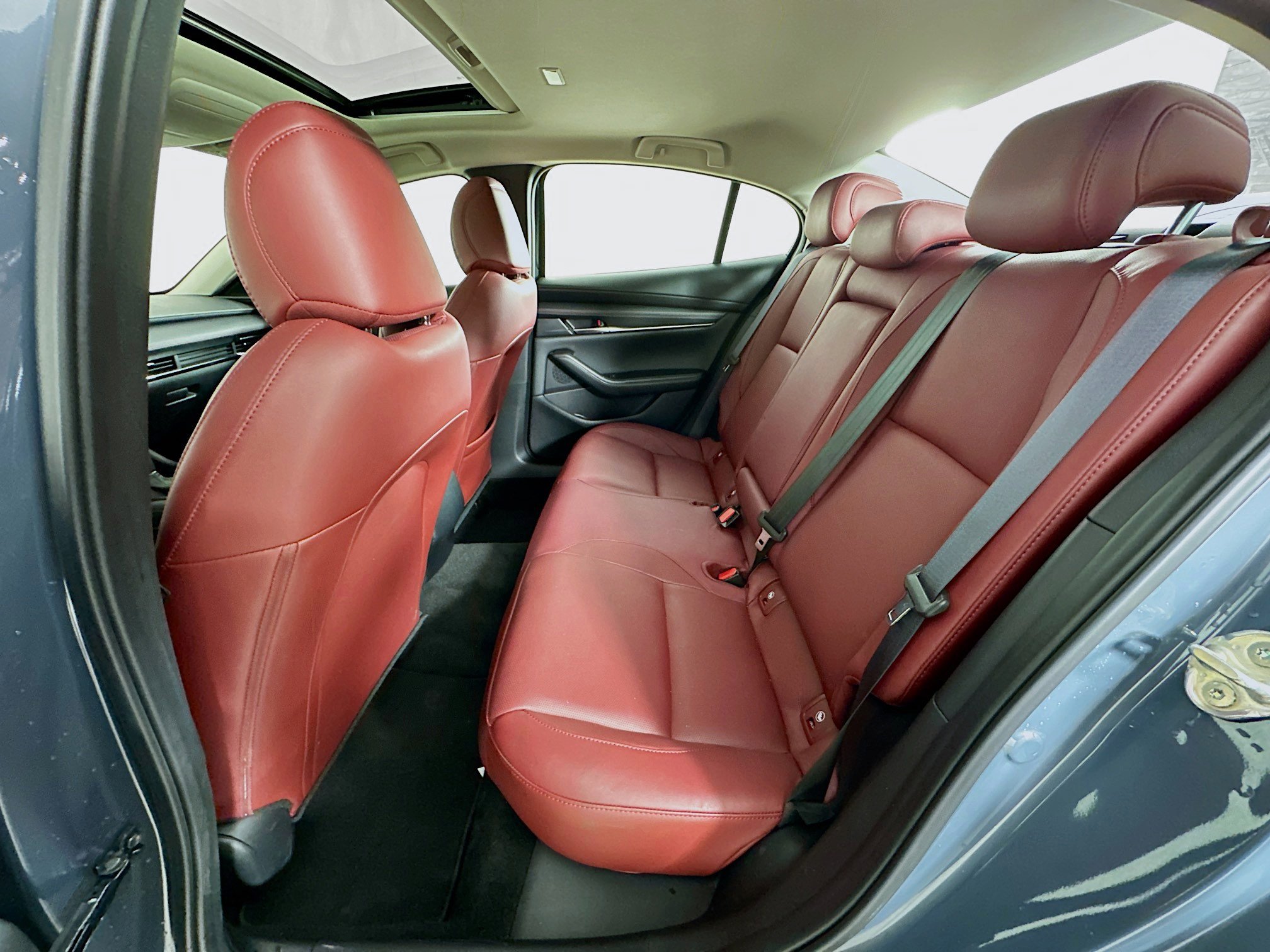 Used 2025 MAZDA MAZDA3 s image 28