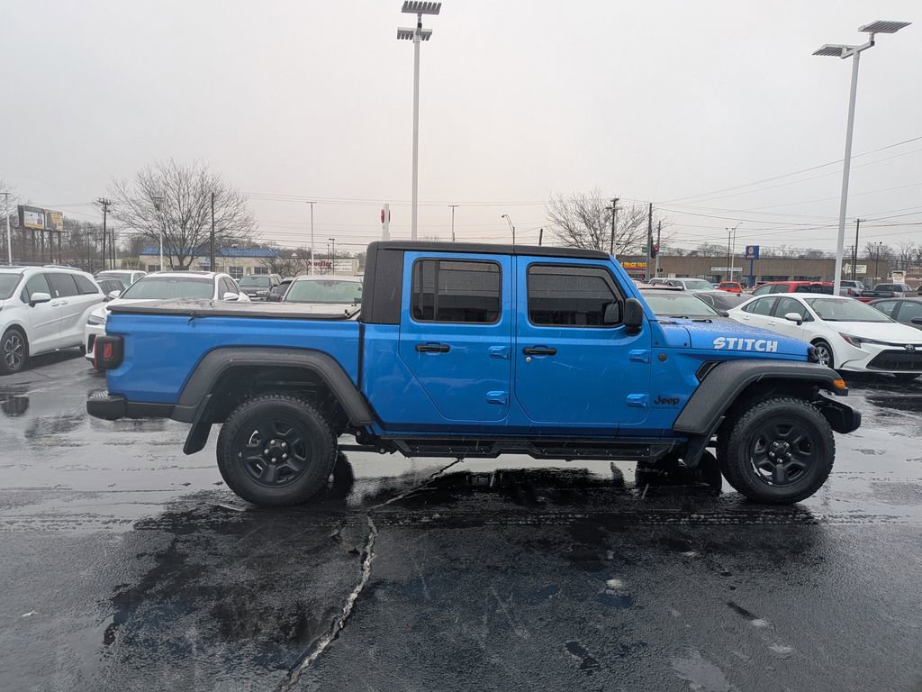 Used 2024 Jeep Gladiator Sport image 9