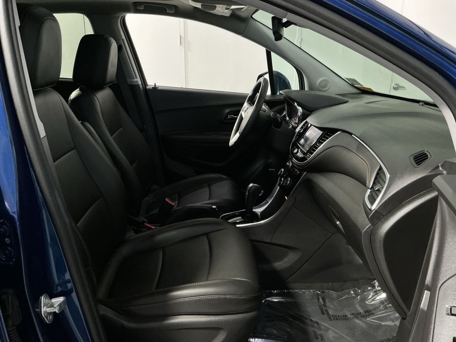 Used 2020 Chevrolet Trax Premier AWD/4WD image 27