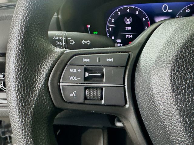 Used 2025 Honda Accord LX image 9