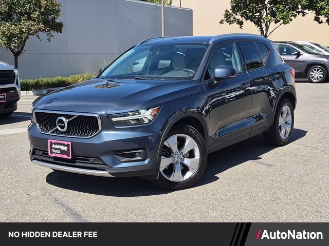 Used 2021 Volvo XC40 T5 Momentum w/ Protection Package Premier
