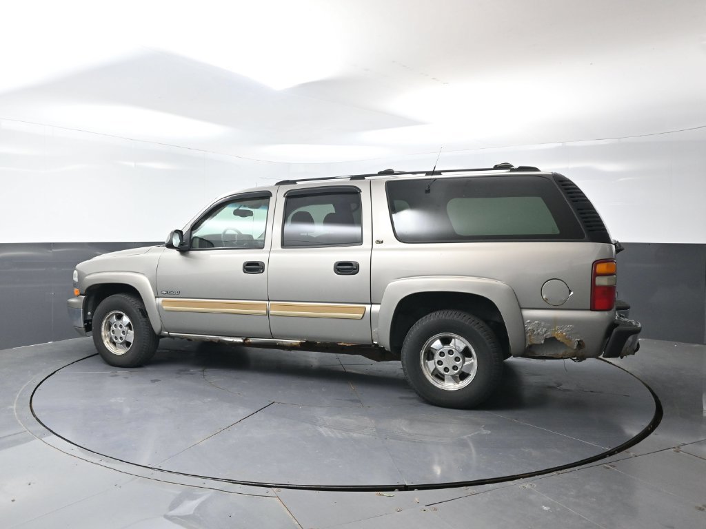 Used 2000 Chevrolet Suburban LT w/ LT Preferred Equipment Group AWD/4WD image 8