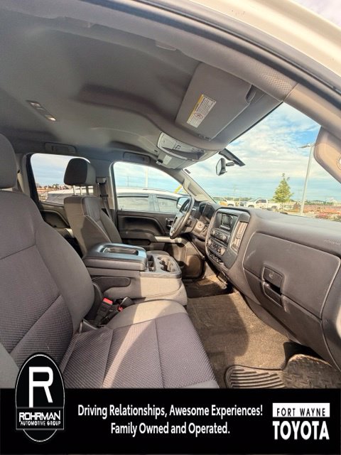 Used 2015 Chevrolet Silverado 2500 LT AWD/4WD image 6