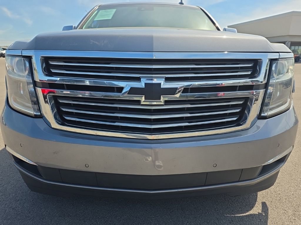 Used 2018 Chevrolet Suburban Premier AWD/4WD image 2