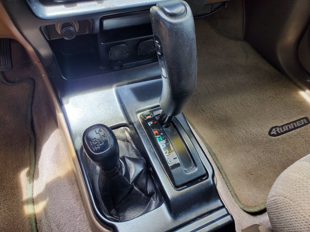 Used 1999 Toyota 4Runner SR5 AWD/4WD image 19