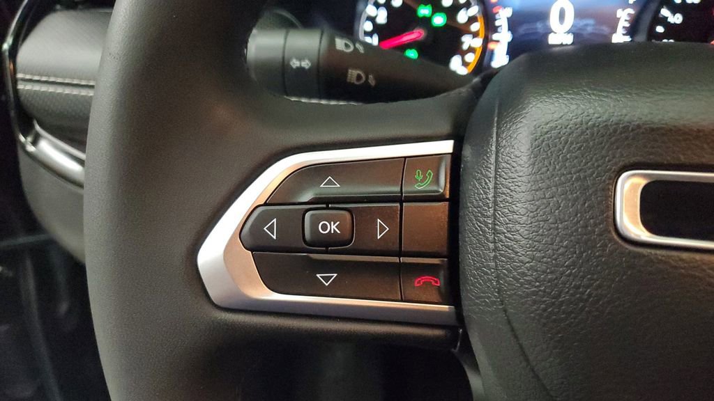 Used 2023 Jeep Compass Altitude image 28