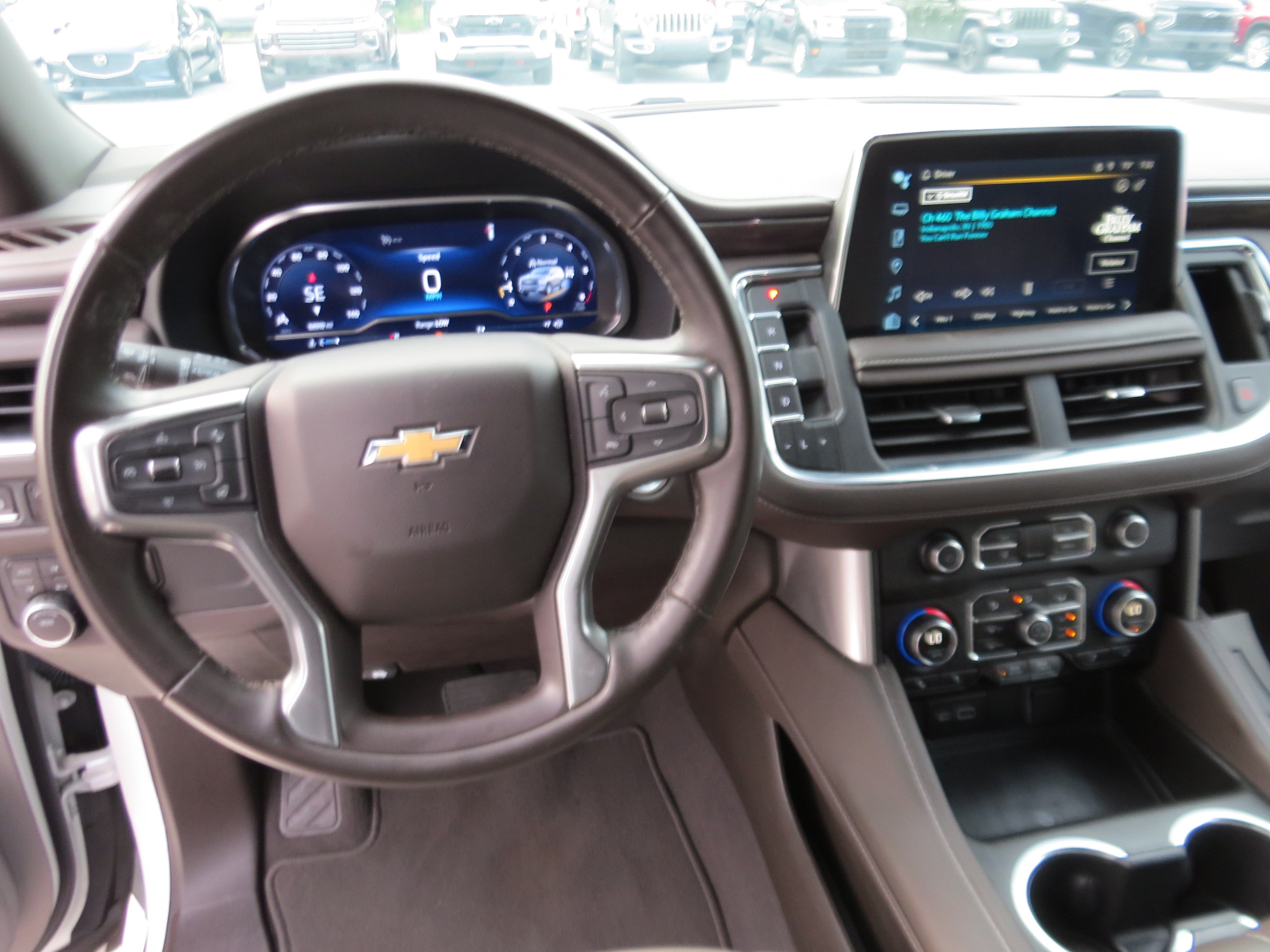 Used 2024 Chevrolet Tahoe LT w/ Luxury Package AWD/4WD image 22