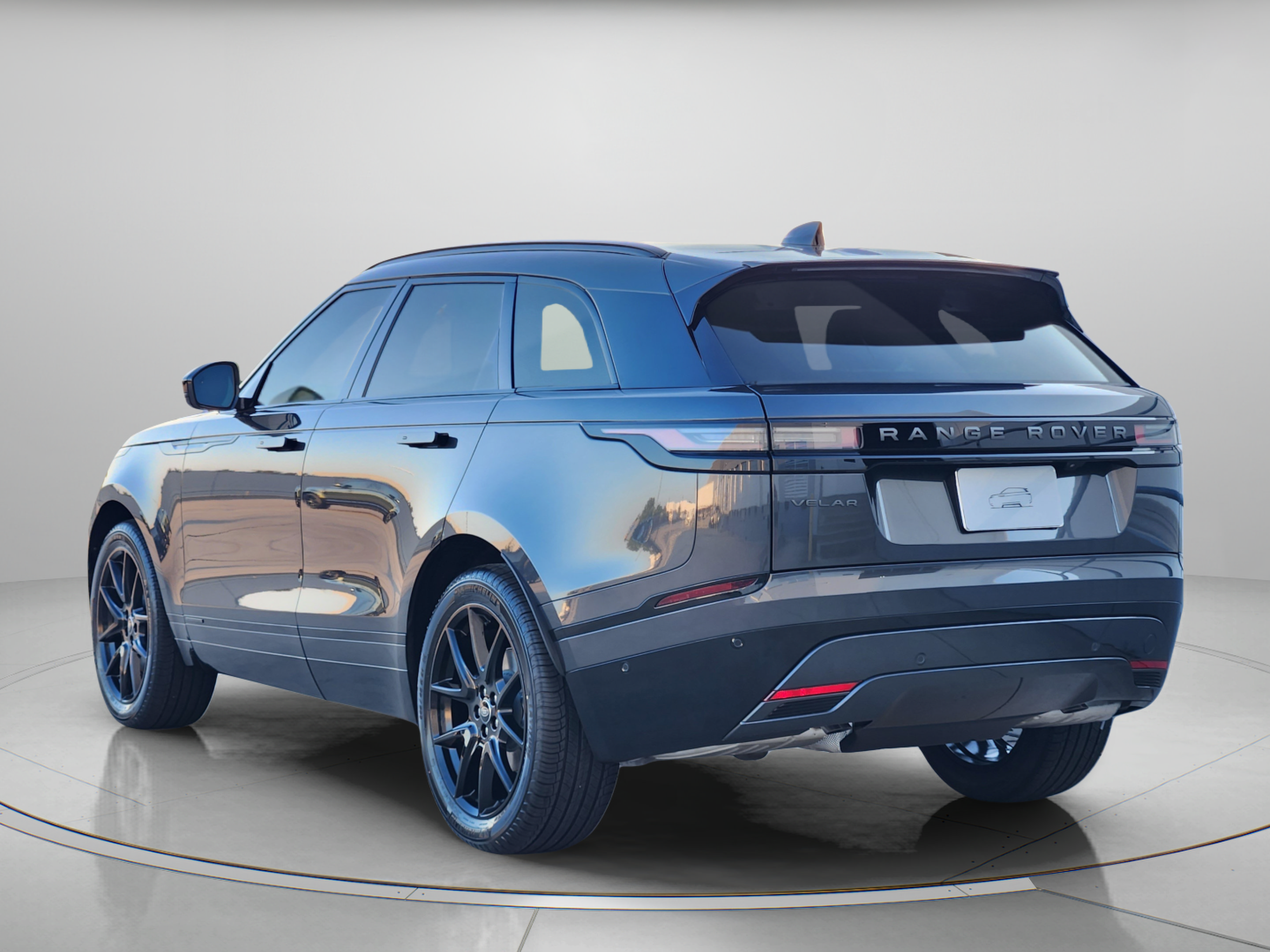 New 2026 Land Rover Range Rover Velar Belgravia AWD/4WD image 3