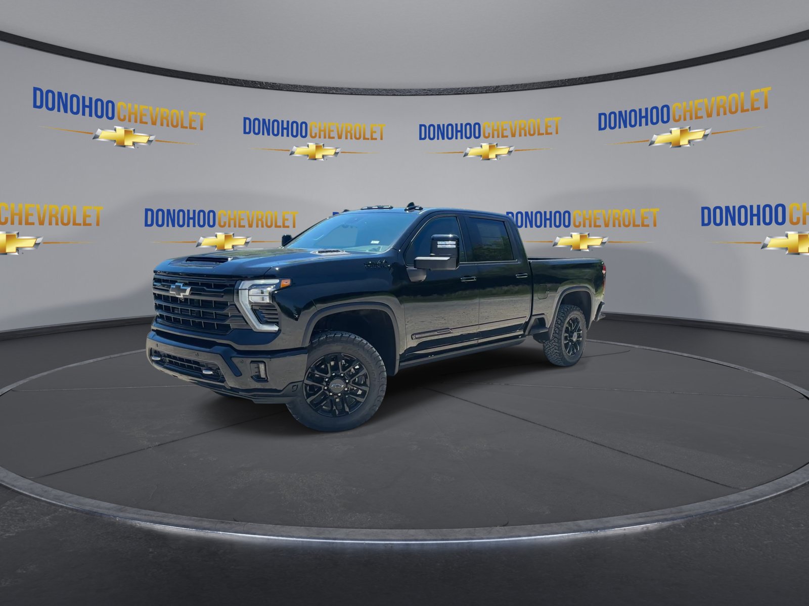 New 2026 Chevrolet Silverado 2500 High Country w/ Midnight Edition AWD/4WD image 4