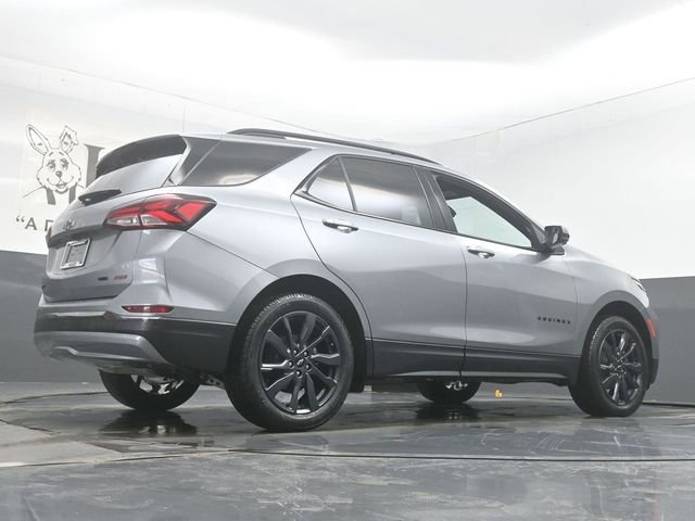 Used 2023 Chevrolet Equinox RS w/ RS Leather Package image 34