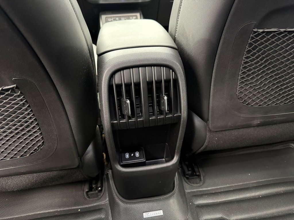 Used 2025 Hyundai Kona Limited image 44