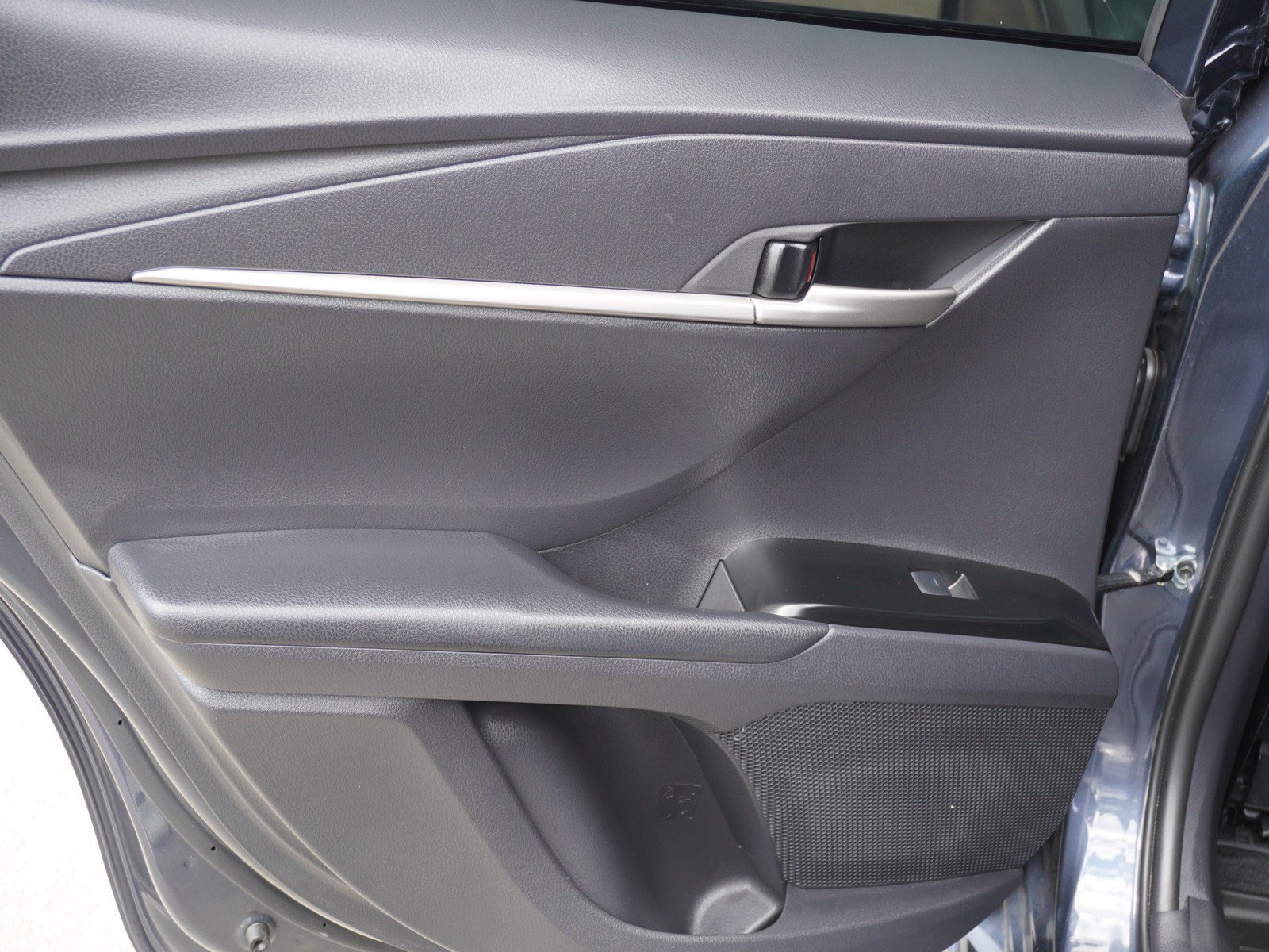 Used 2026 Toyota Camry SE w/ Convenience Package FWD image 12