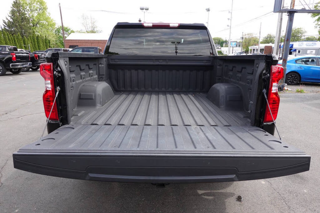 Used 2023 Chevrolet Silverado 1500 Custom w/ LPO, Dark Essentials Package AWD/4WD image 19